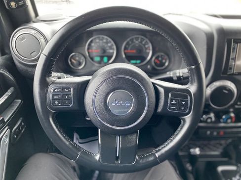 Used 2017 Jeep Wrangler Unlimited Sport image 28