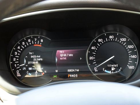Used 2019 Lincoln MKC Select w/ Select Plus Package FWD image 17