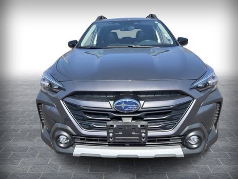 Used 2025 Subaru Outback Limited image 2