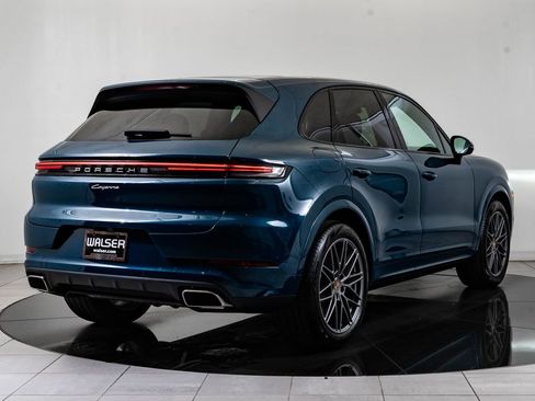 New 2026 Porsche Cayenne AWD/4WD image 8