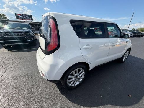 Used 2019 Kia Soul + FWD image 3