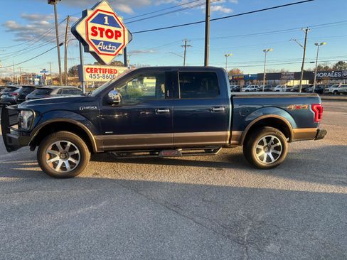 Used 2015 Ford F150 Lariat w/ Equipment Group 502A Luxury image 3