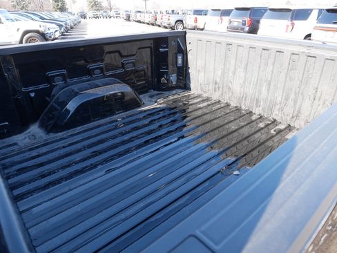 Used 2022 Chevrolet Silverado 1500 LTZ image 37