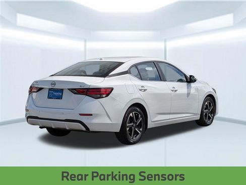 Used 2024 Nissan Sentra SV FWD image 7