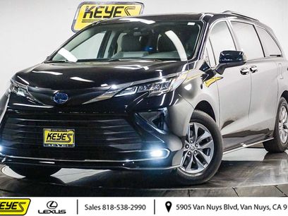Used 2023 Toyota Sienna XLE