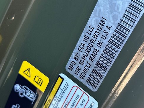 Used 2020 Jeep Wrangler Unlimited Sport S image 22