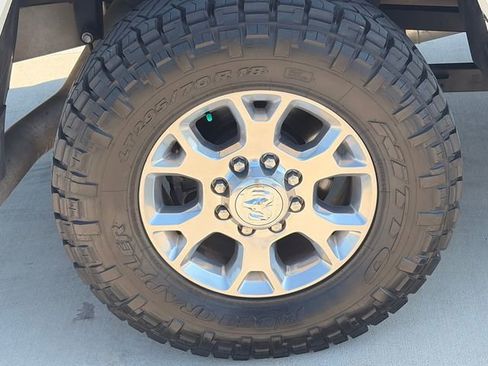Used 2020 RAM 2500 Laramie AWD/4WD image 11