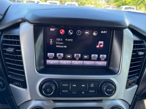 Used 2016 GMC Yukon XL SLT w/ Open Road Package AWD/4WD image 27