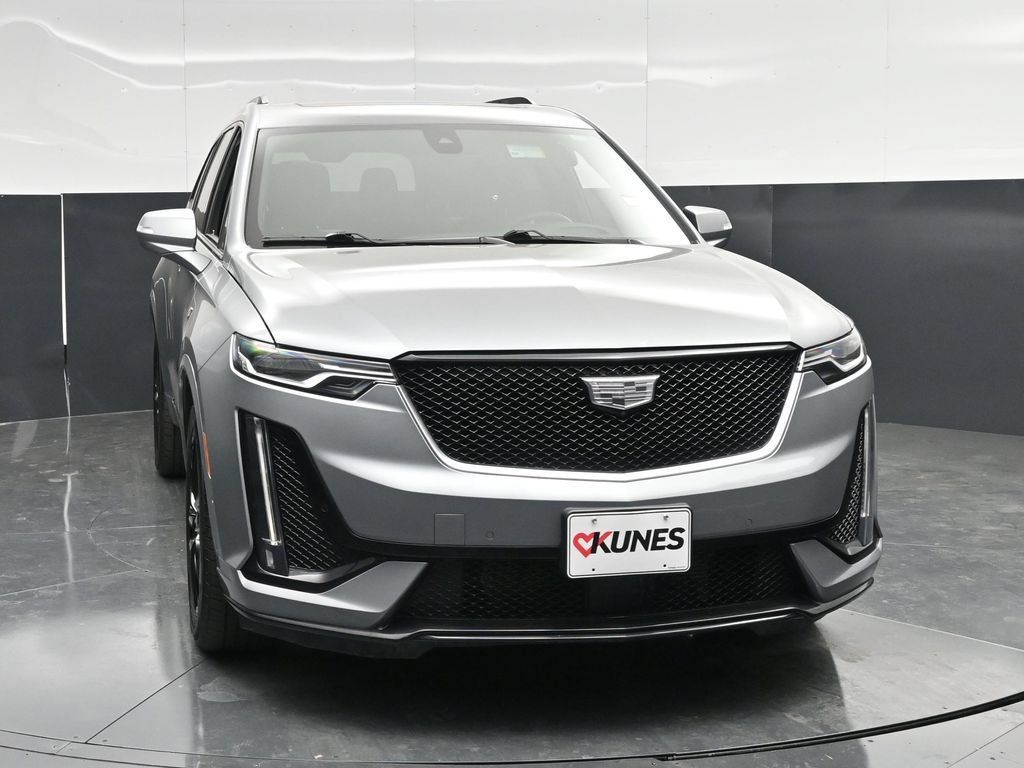 Used 2024 Cadillac XT6 Sport w/ LPO, Onyx Lite Package AWD/4WD image 6