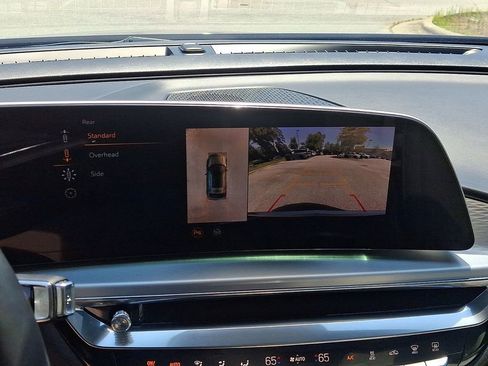 Used 2024 Cadillac Lyriq Luxury RWD image 19