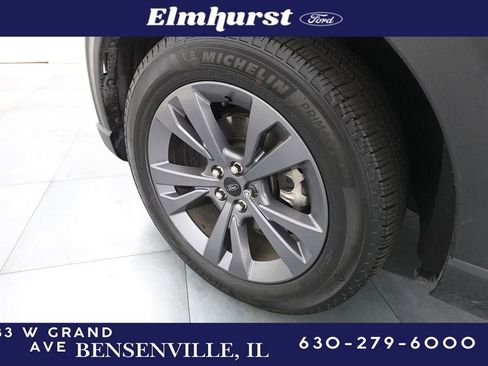 Used 2025 Ford Explorer Active w/ Active Comfort Package image 30