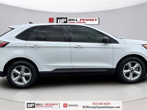 Used 2020 Ford Edge SE image 8