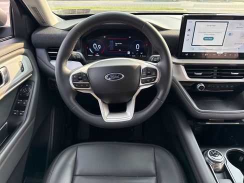Used 2025 Ford Explorer Active w/ Active Comfort Package AWD/4WD image 21