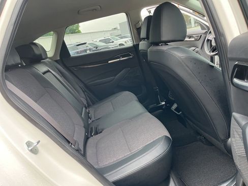 Used 2024 Kia Seltos X-Line AWD/4WD image 30