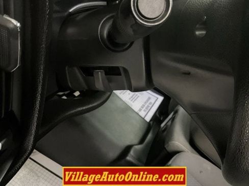 Used 2018 GMC Sierra 1500 2WD Regular Cab image 17