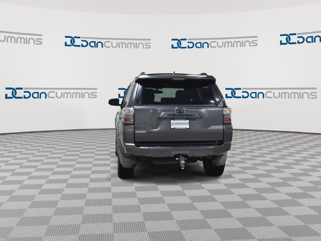 Used 2018 Toyota 4Runner SR5 Premium AWD/4WD image 8