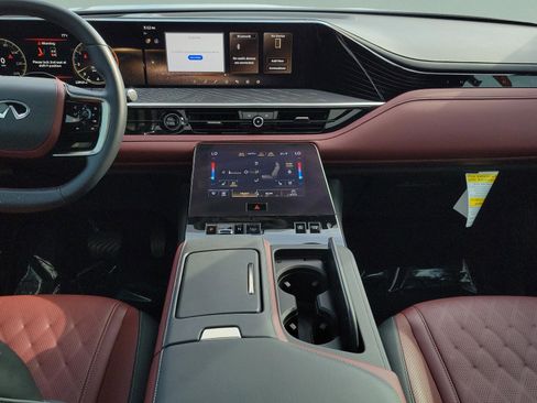 Used 2025 INFINITI QX80 Autograph w/ Autograph Exterior Package image 10