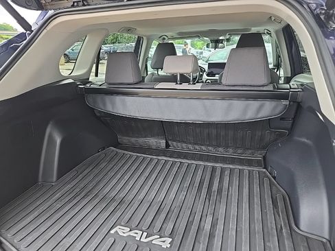 Used 2025 Toyota RAV4 XLE w/ Convenience Package AWD/4WD image 98