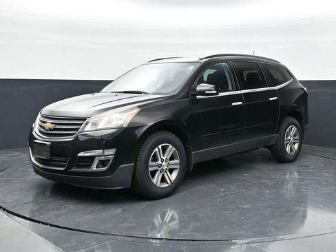 Used 2016 Chevrolet Traverse LT FWD image 3