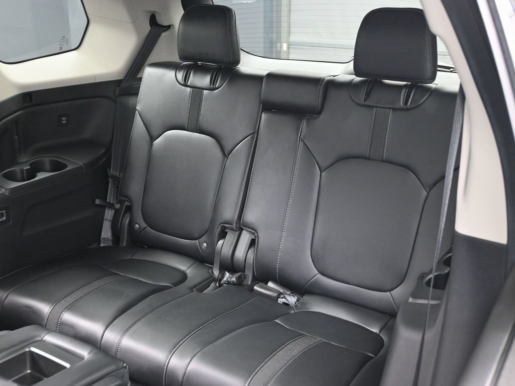 Used 2025 Honda Pilot EX-L image 27