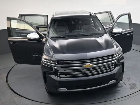 Used 2023 Chevrolet Suburban Premier image 40