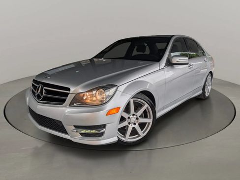Used 2014 Mercedes-Benz C 250 Sedan image 1