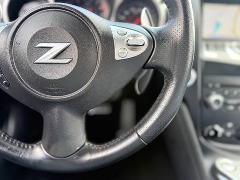 Used 2014 Nissan 370Z Touring w/ Sport Package image 21