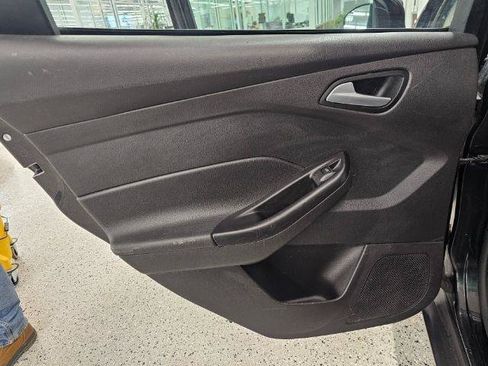 Used 2013 Ford Focus SE FWD image 26
