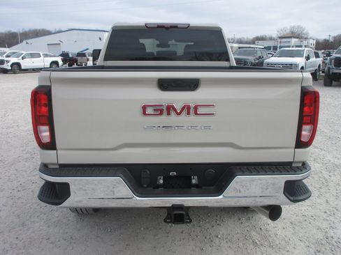 New 2026 GMC Sierra 2500 Pro image 6
