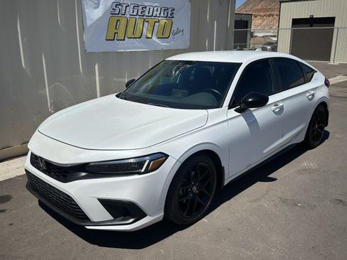 Used 2024 Honda Civic Sport image 1