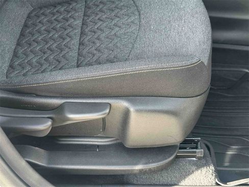 Used 2022 Chevrolet Equinox LT image 24