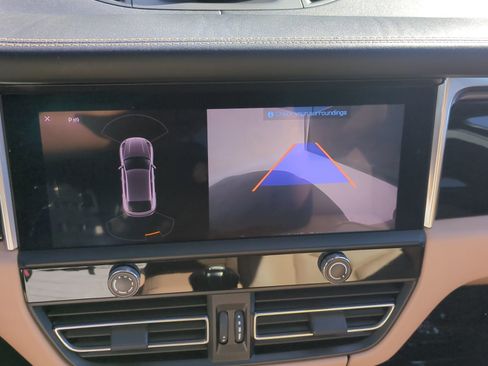 Certified 2022 Porsche Macan S image 20