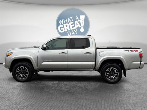 Used 2023 Toyota Tacoma 4x4 Double Cab image 7