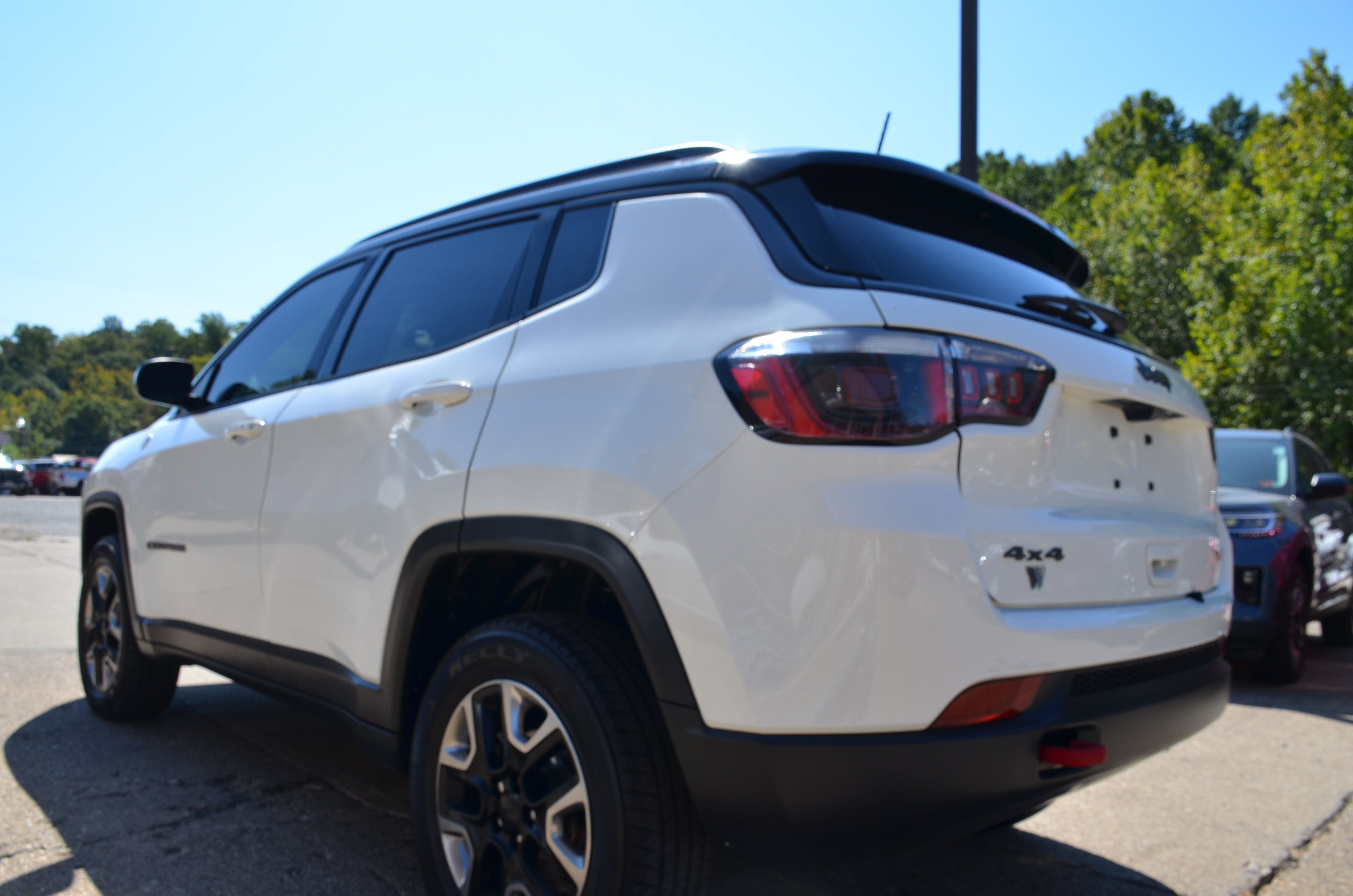 Used 2018 Jeep Compass Trailhawk w/ Navigation Group AWD/4WD image 4