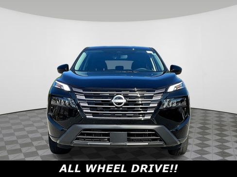Used 2026 Nissan Rogue SV w/ Cold Weather Package AWD/4WD image 2