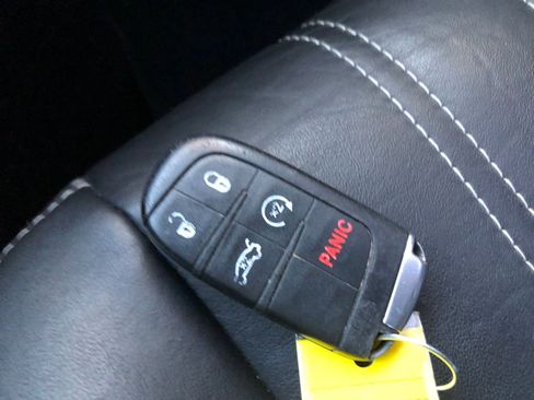 Used 2020 Chrysler 300 S image 30