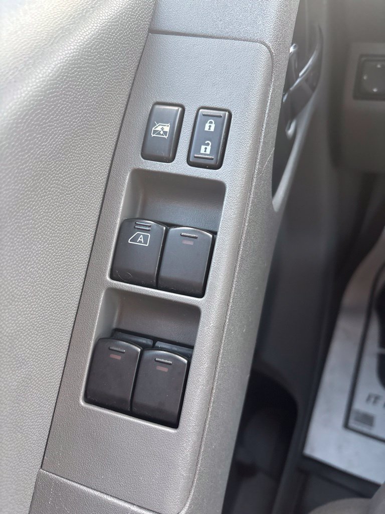 Used 2018 Nissan Frontier SV AWD/4WD image 21