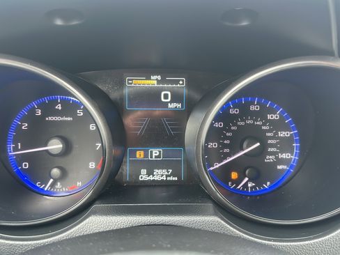 Used 2018 Subaru Outback 2.5i Premium image 12