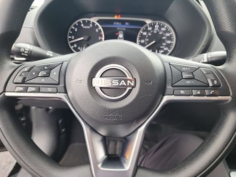 Used 2025 Nissan Sentra SV w/ Trunk Package FWD image 12