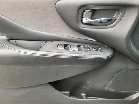 Used 2024 Nissan Murano SV image 31