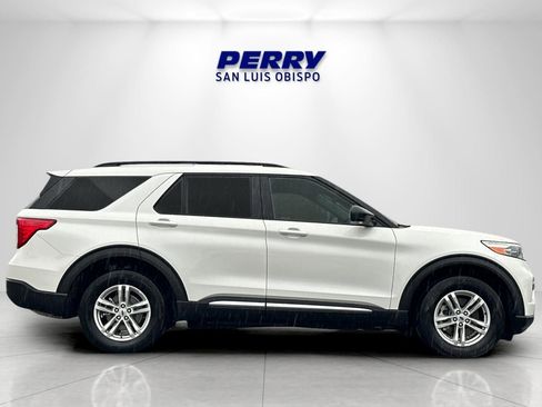 Used 2023 Ford Explorer XLT w/ Equipment Group 202A image 2