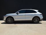 Certified 2025 Porsche Cayenne image 2