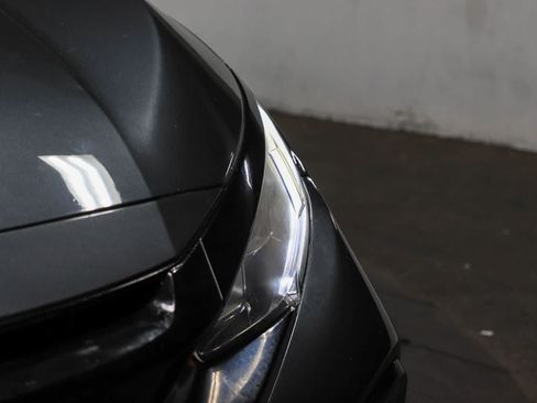 Used 2018 Honda Civic EX-L image 7