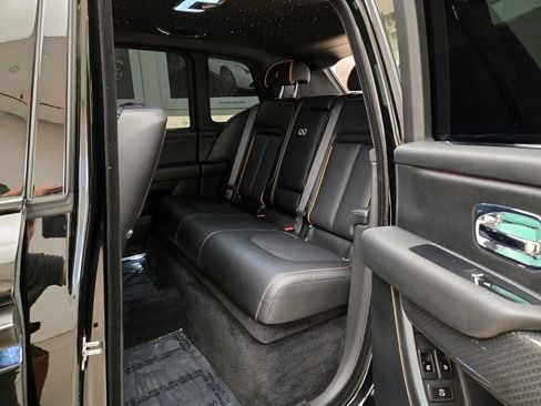 Certified 2025 Rolls-Royce Cullinan Black Badge AWD/4WD image 16