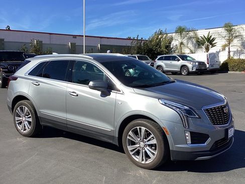 Used 2024 Cadillac XT5 Premium Luxury image 3
