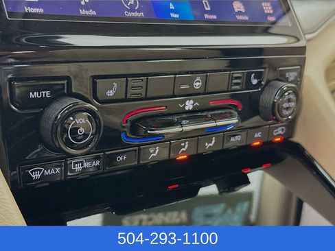 Used 2022 Jeep Grand Cherokee L Limited image 16