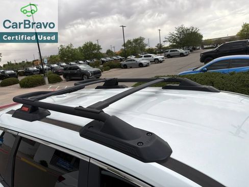 Used 2025 Nissan Rogue SV AWD/4WD image 5