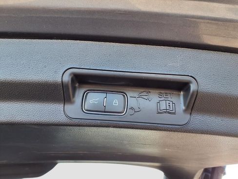 Used 2023 Ford Explorer XLT w/ Equipment Group 202A image 37