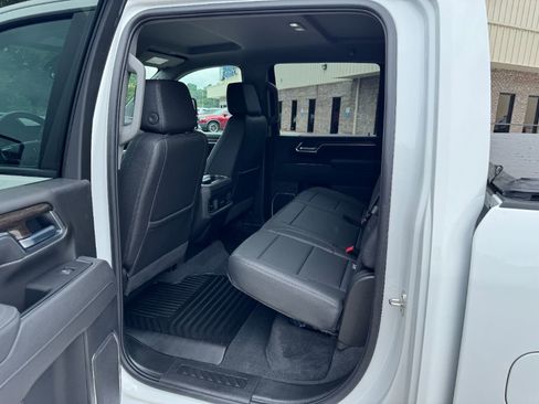 Used 2025 Chevrolet Silverado 2500 LT w/ Trail Boss Package AWD/4WD image 15