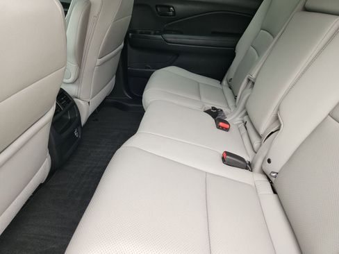 Used 2023 Honda Passport EX-L image 29